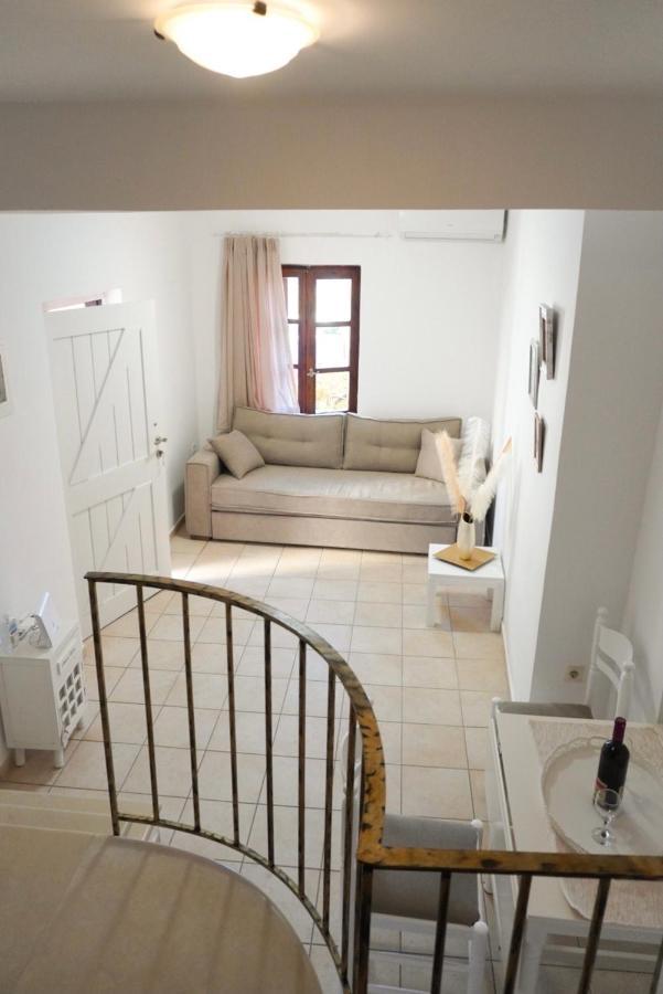 Agapi Holiday Home 罗希姆诺 外观 照片