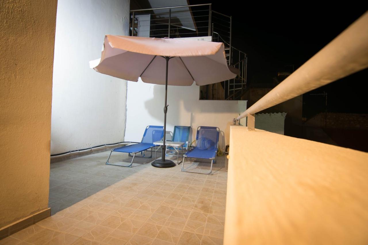Agapi Holiday Home 罗希姆诺 外观 照片